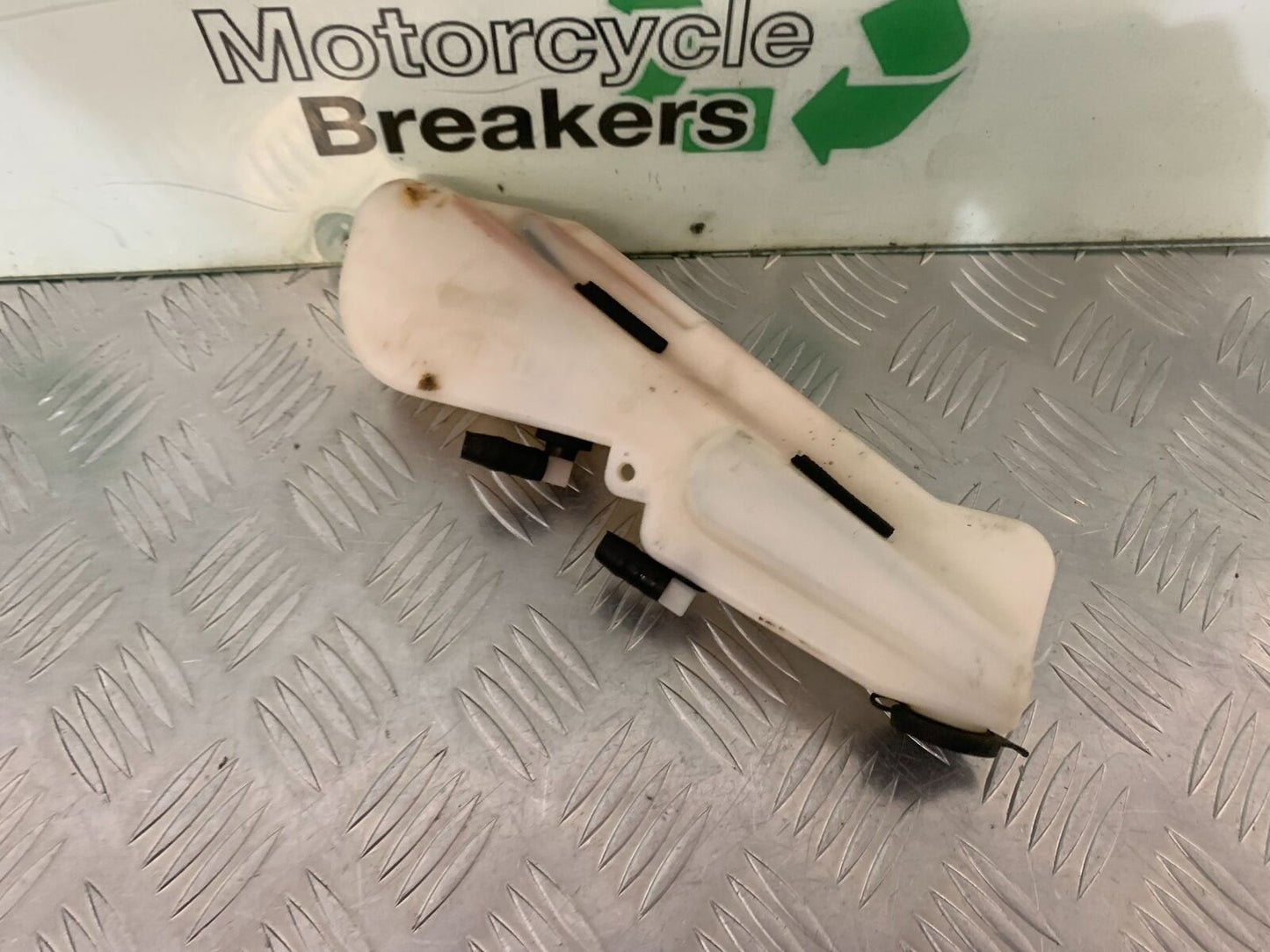 TRIUMPH 955I SPRINT RS COOLANT BOTTLE   YEAR 1999-04 (STOCK 989)