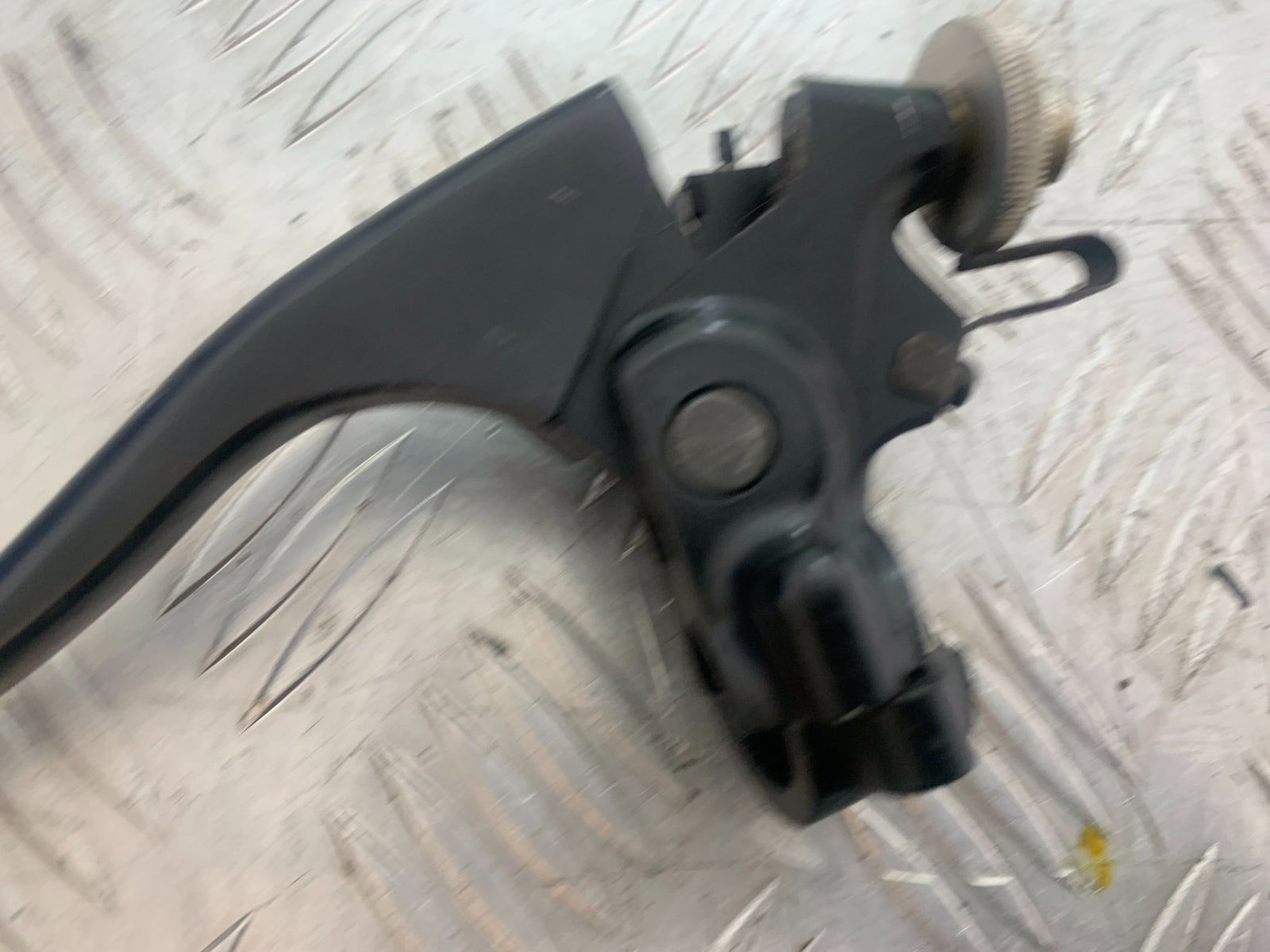 KAWASAKI ZX6R ZX6 R P7F P8F CLUTCH LEVER AND BRACKET YEAR 2007-08 (CMB1165)