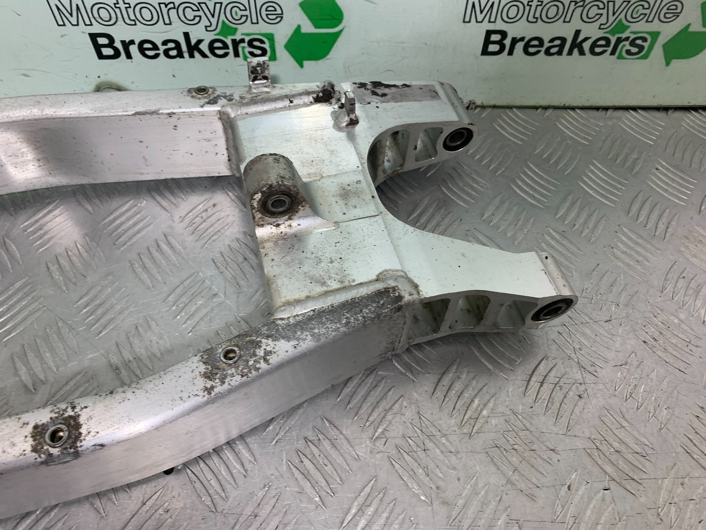 HONDA CB600 CB 600 HORNET SWINGARM   YEAR 1998-2002 (CMB1297)