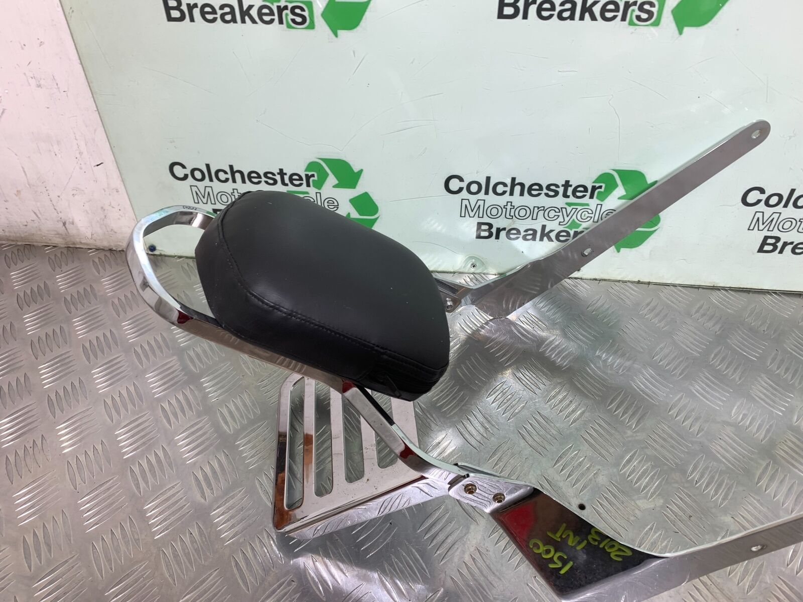 SUZUKI VL1500 VL 1500 INTRUDER RACK SISSY BAR YEAR 2013