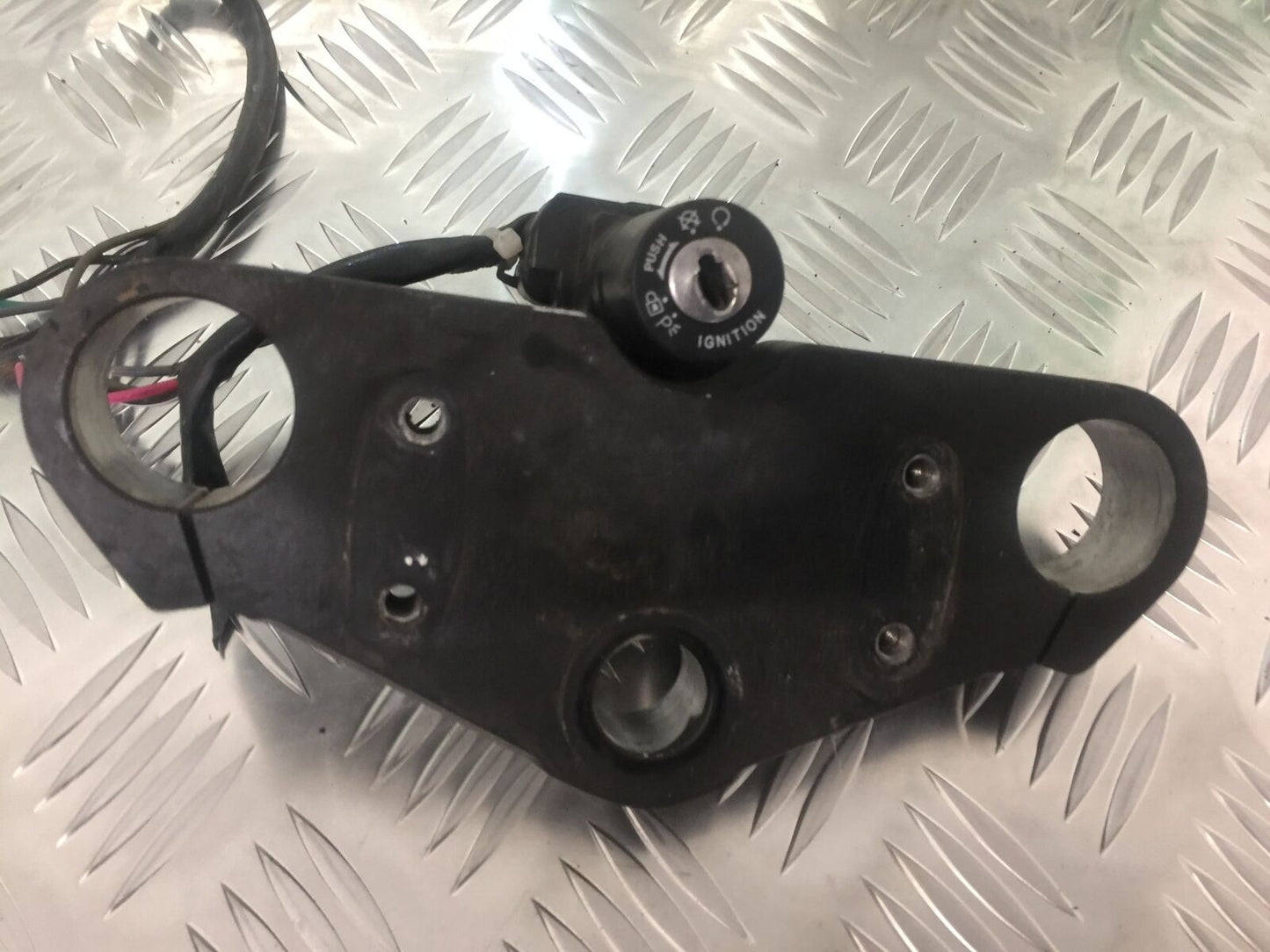 MUTT MONGREL 125 TOP YOKE  YEAR 2016-2020 (STOCK 910)
