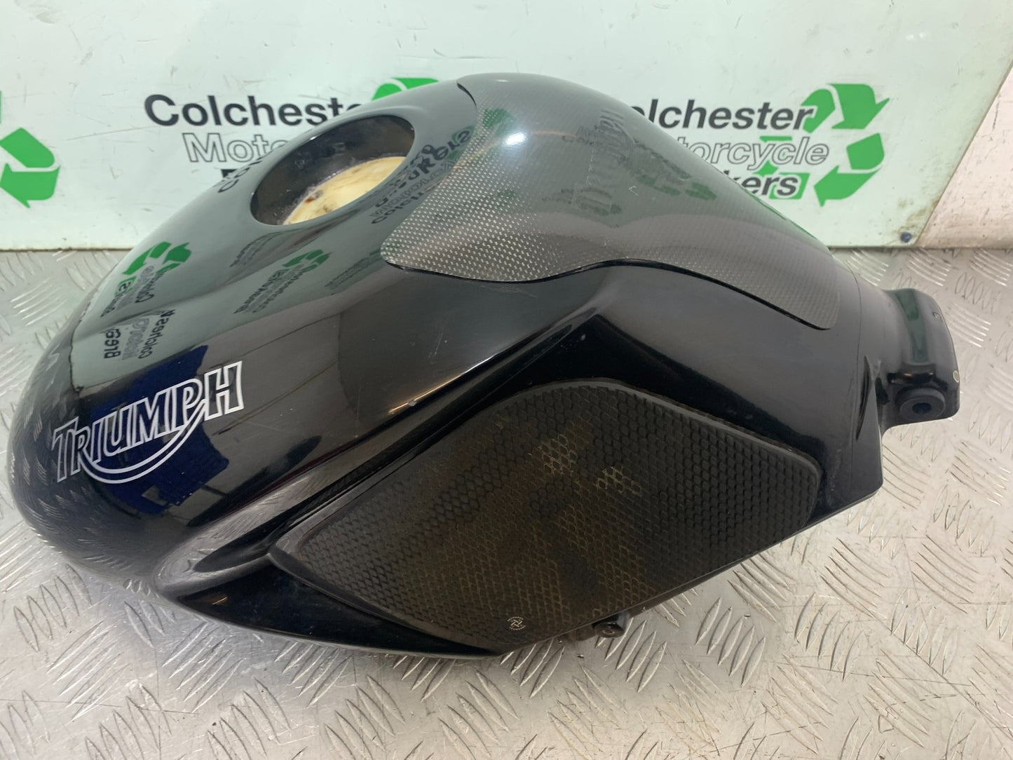 TRIUMPH 1050 SPEED TRIPLE PETROL TANK YEAR 2005-2007 (CMB1322)