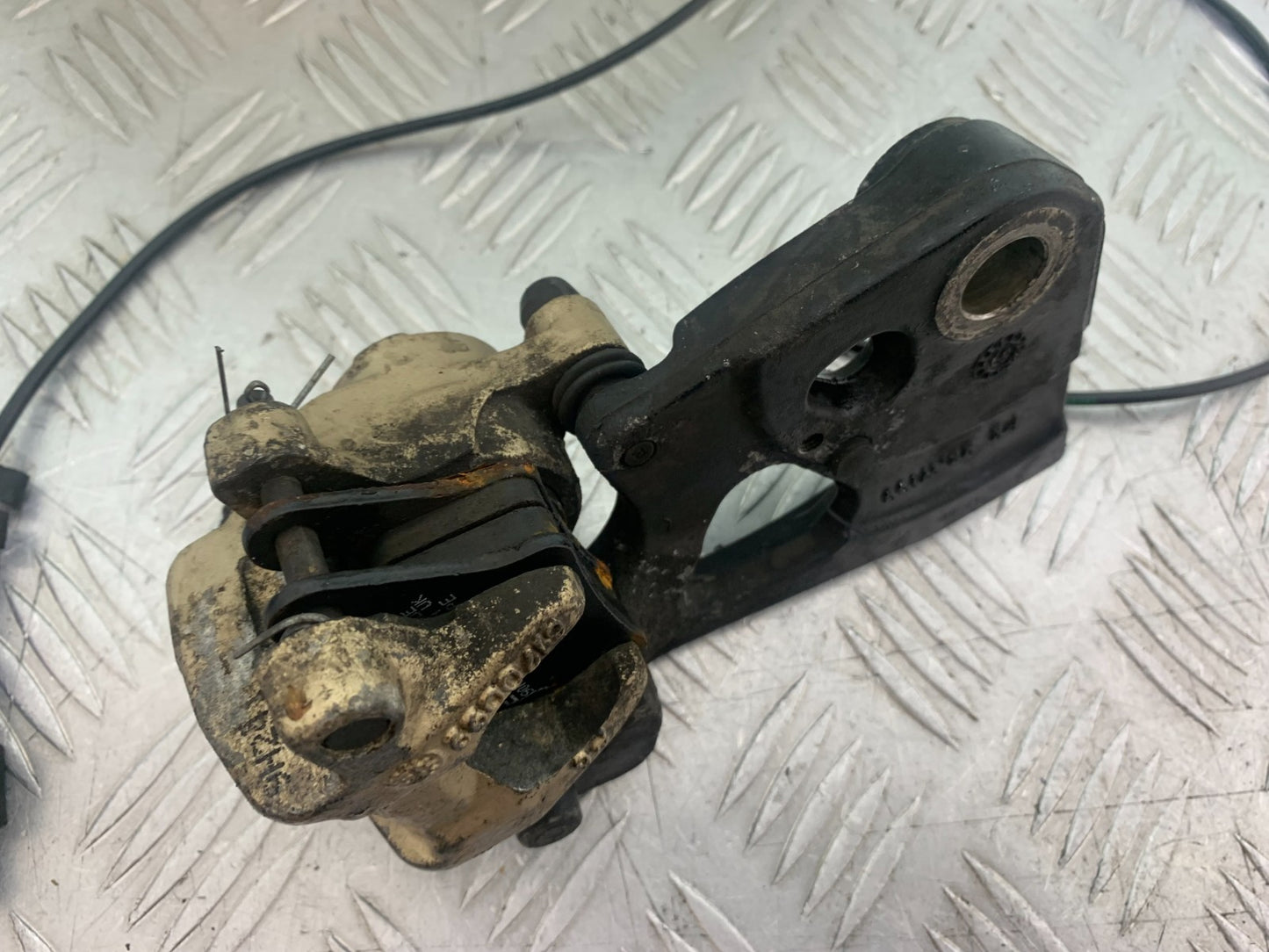 ROYAL ENFIELD HIMALAYAN 411 REAR BRAKE CALIPER  YEAR 2018-2023 (CMB1322)