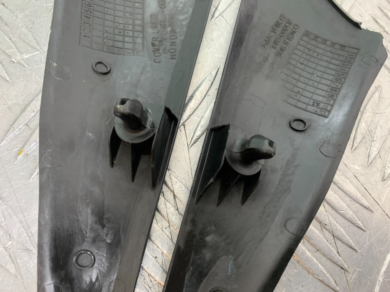 HONDA CBR1000 RR INFILLS PANELS  YEAR  2008-2011 (CMB1330)