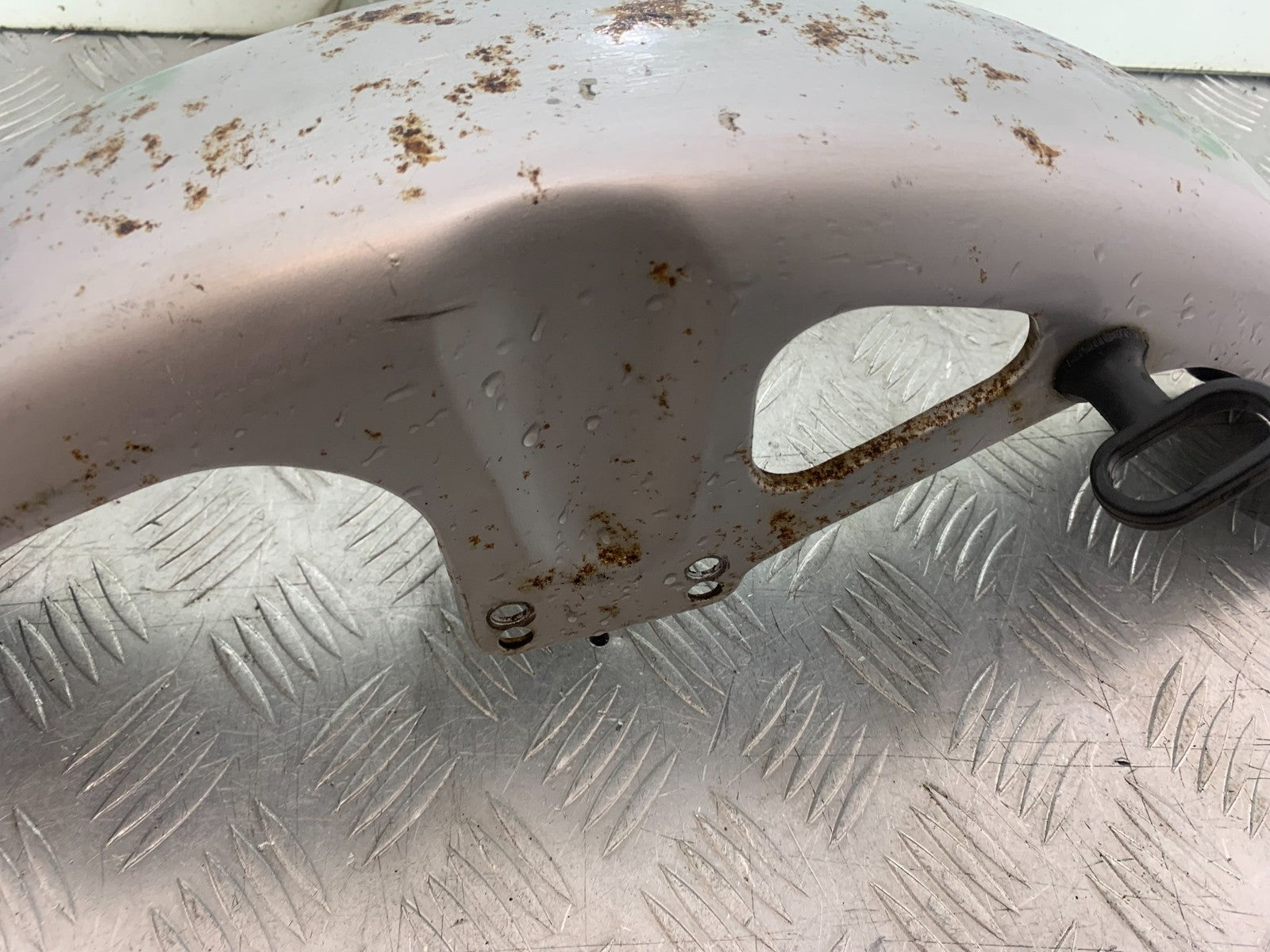 SUZUKI GP100 GP 100 FRONT MUDGUARD  YEAR 1978-1988 (CMB1259)