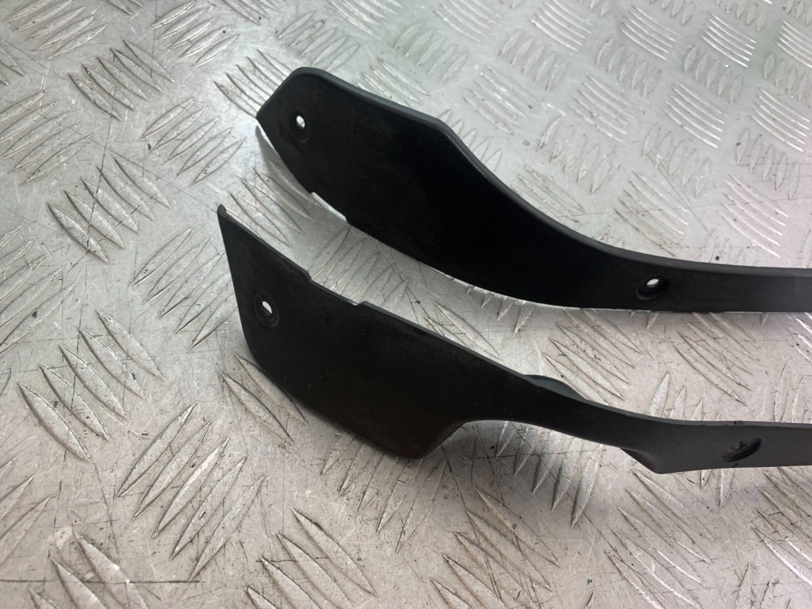 SUZUKI RF900 RF 900 LEFT AND RIGHT SIDE TRIM YEAR 1994-1999 CMB1326