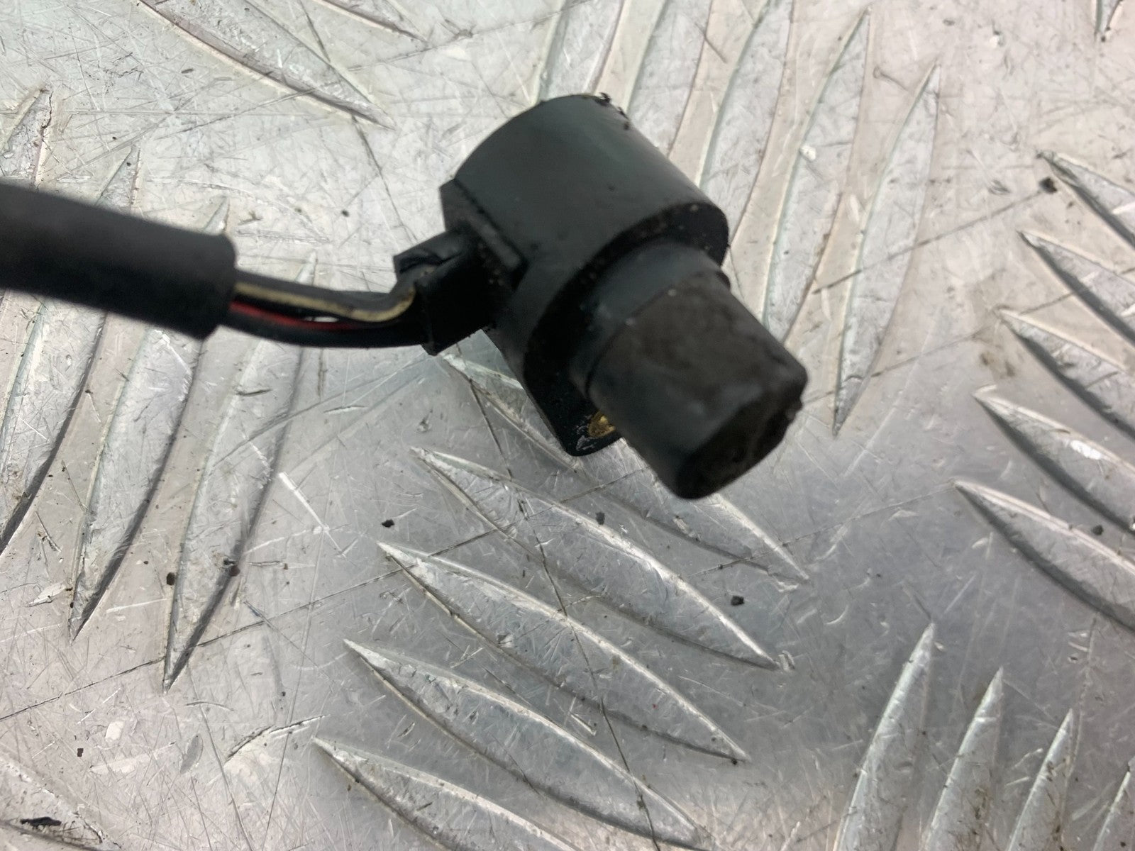 SUZUKI GSF600 GSF 600 BANDIT SPEEDO PICK UP SENSOR   2000-2004 (CMB1269)