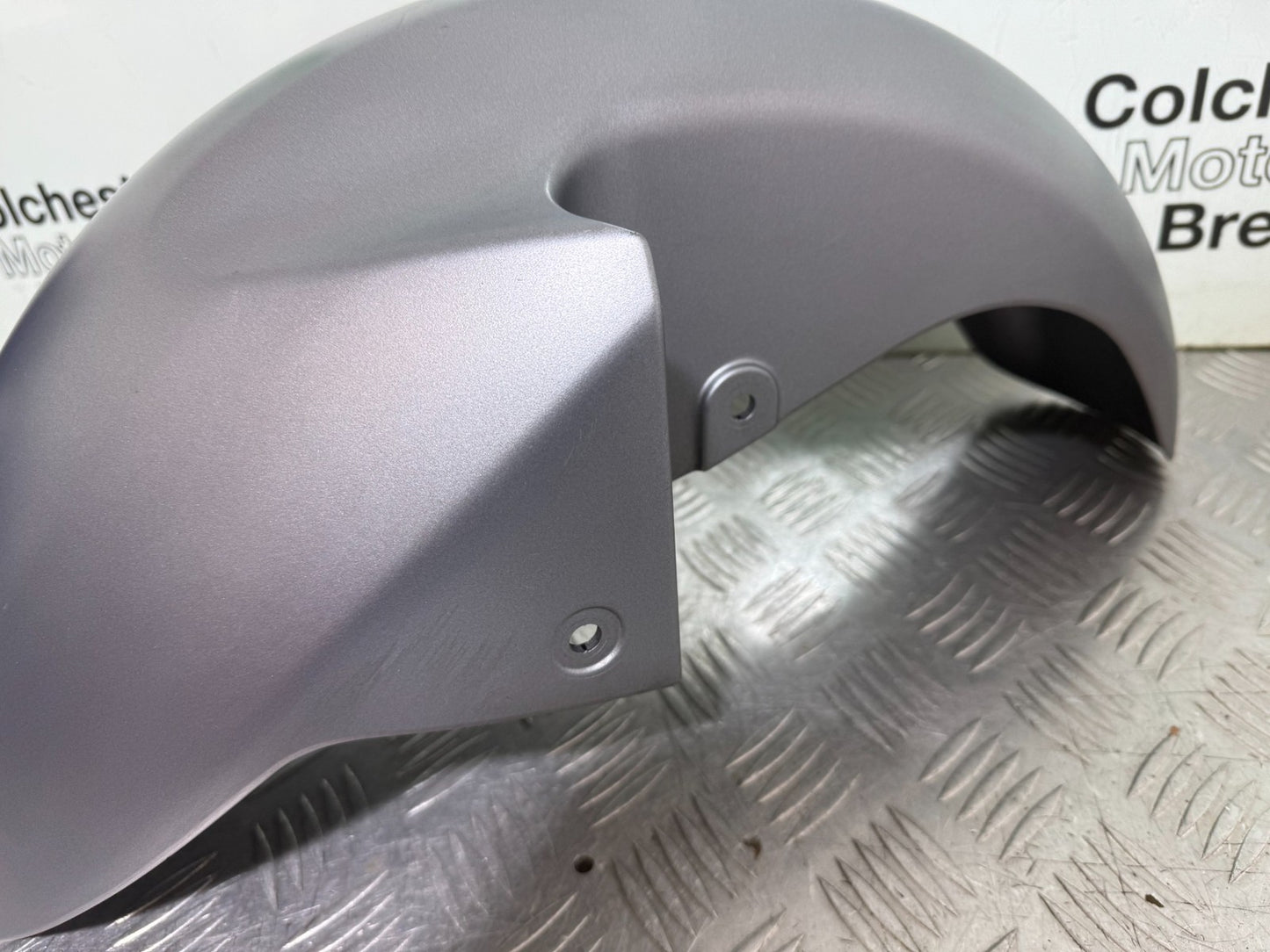 SUZUKI UH125 UH 125 BURGMAN FRONT MUDGUARD FENDER YEAR 2012 - 2016