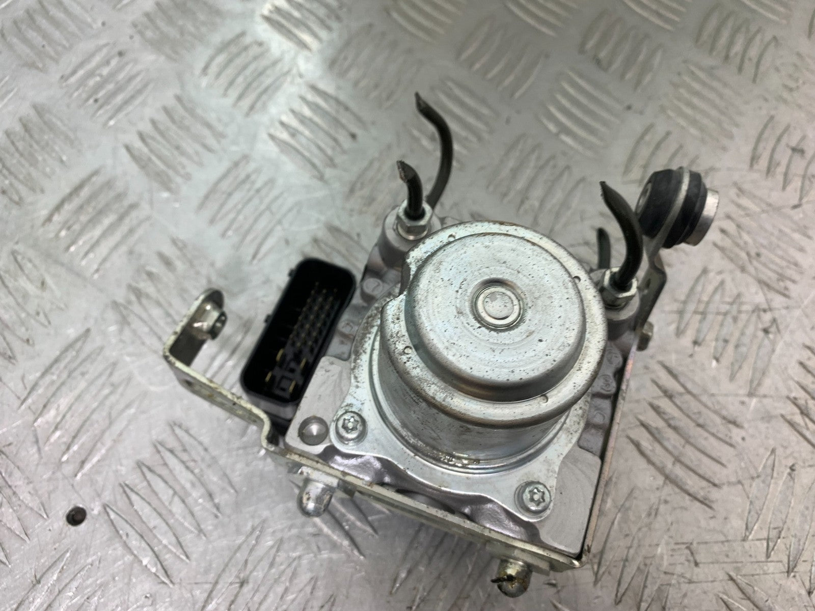 KAWASAKI GTR1400 GTR 1400 ABS PUMP YEAR 2007-2009 (CMB1306)