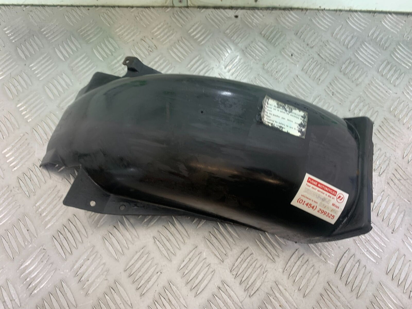 YAMAHA FJ1100 FJ 1100 INNER MUDGUARD  YEAR 1984-1985 (CMB1101)