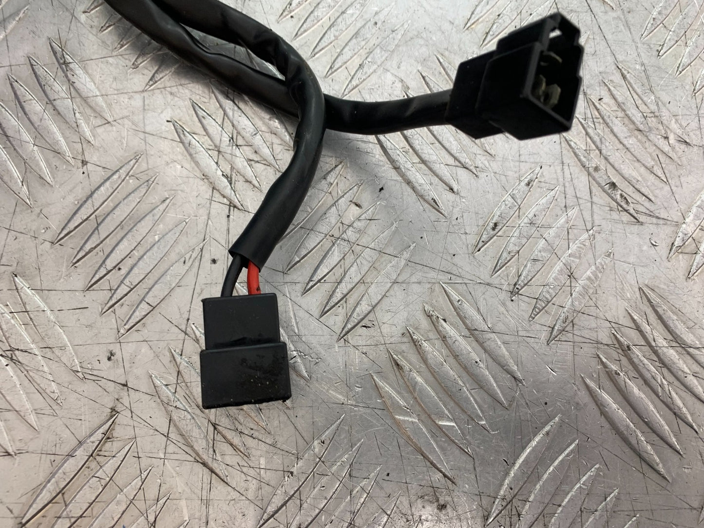 TRIUMPH 955i SPRINT ST REGULATOR  YEAR 1999-04 (CMB1230)