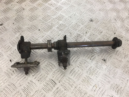 YAMAHA FZS600 FAZER 600 REAR WHEEL SPINDLE  YEAR 1998-2001 (STOCK 844)