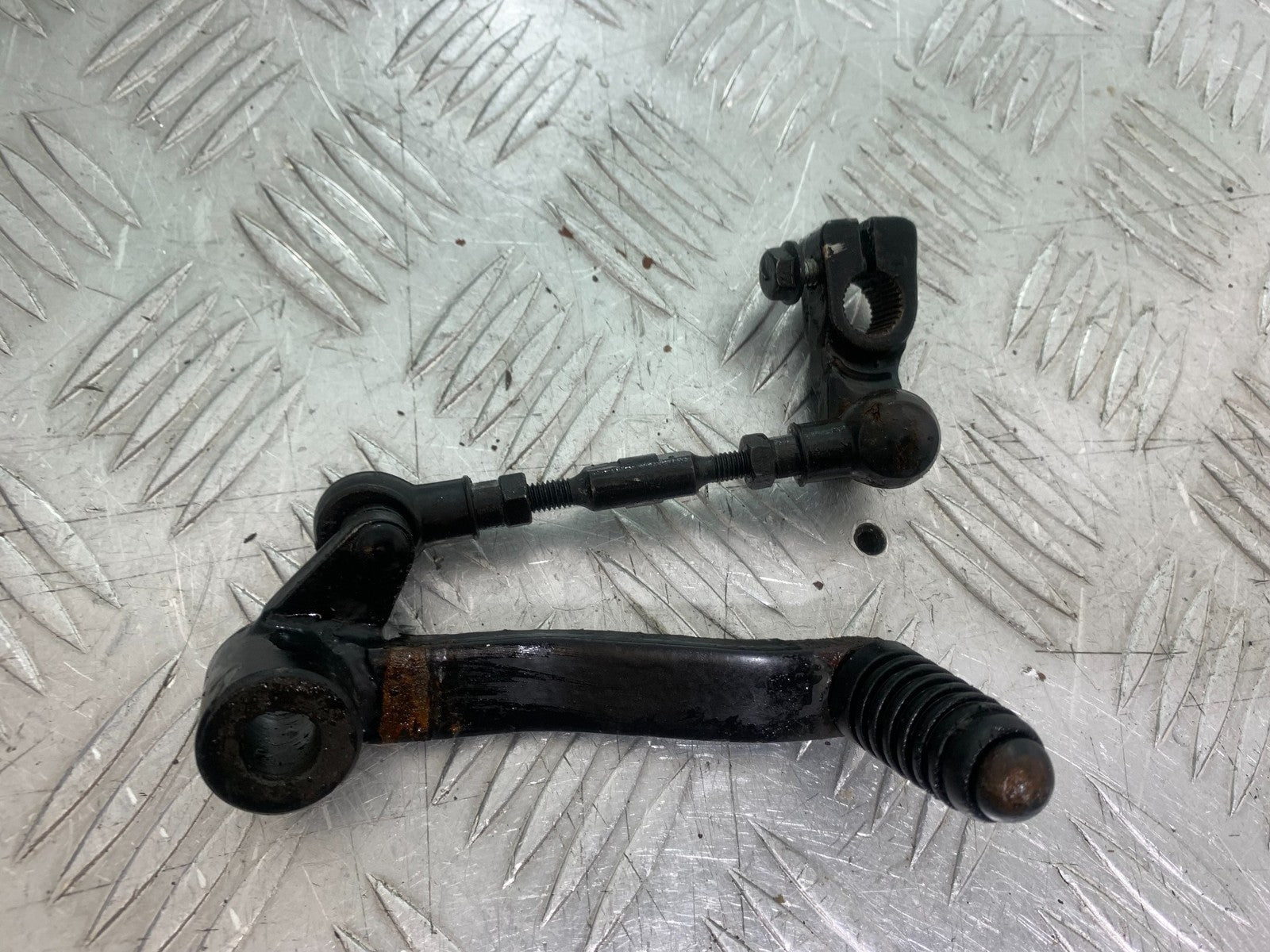ROYAL ENFIELD HIMALAYAN 411 GEAR LEVER   YEAR 2018-2023 (CMB1279)