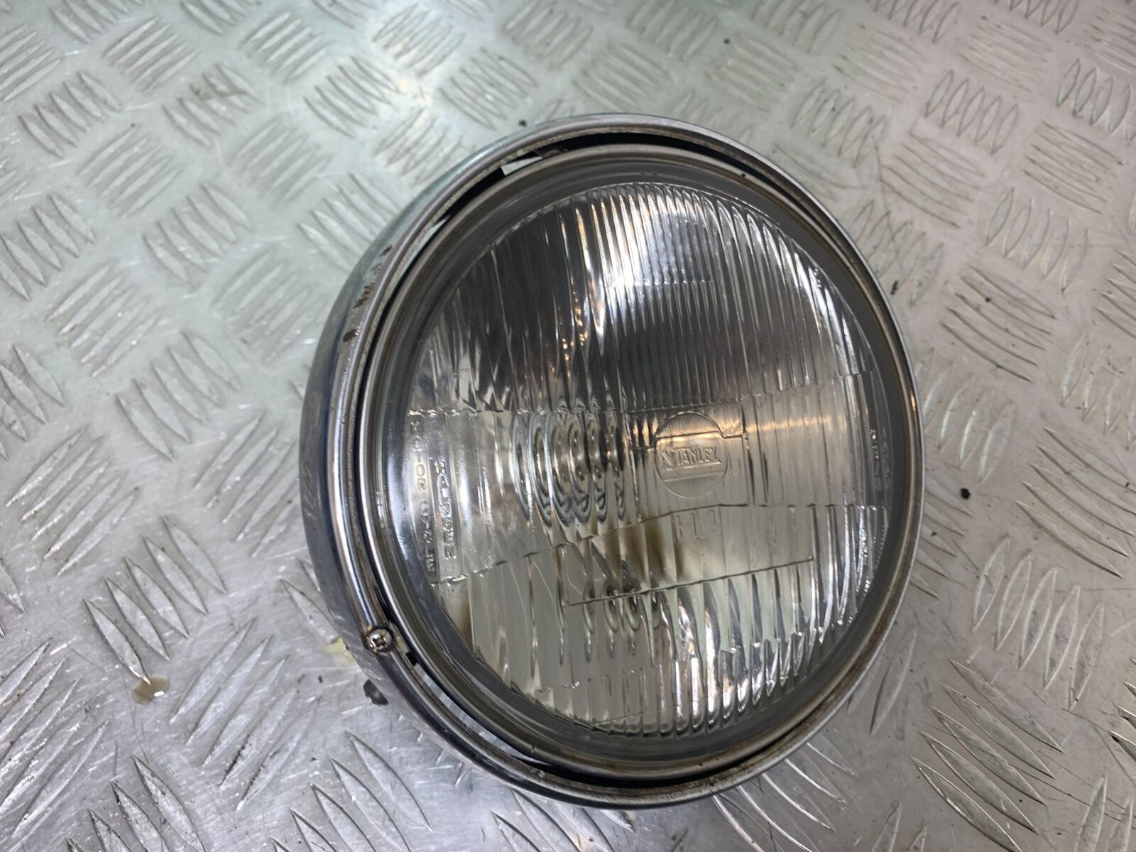 KAWASAKI Z750 ZR750 ZR-7S HEADLIGHT   YEAR 1999-05 (CMB1135)