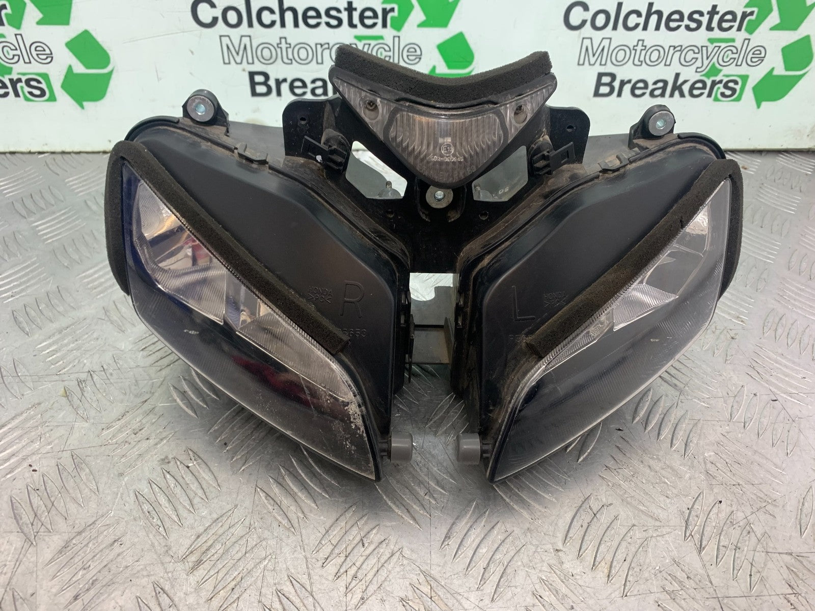 HONDA CBR1000 rr FIREBLADE HEADLIGHT  YEAR 2006 (CMB1220)