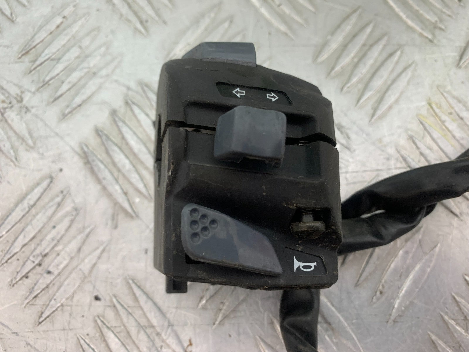 BSA 650 GOLD STAR LEFT SWITCH GEAR  YEAR 2022-2025 (CMB1262)