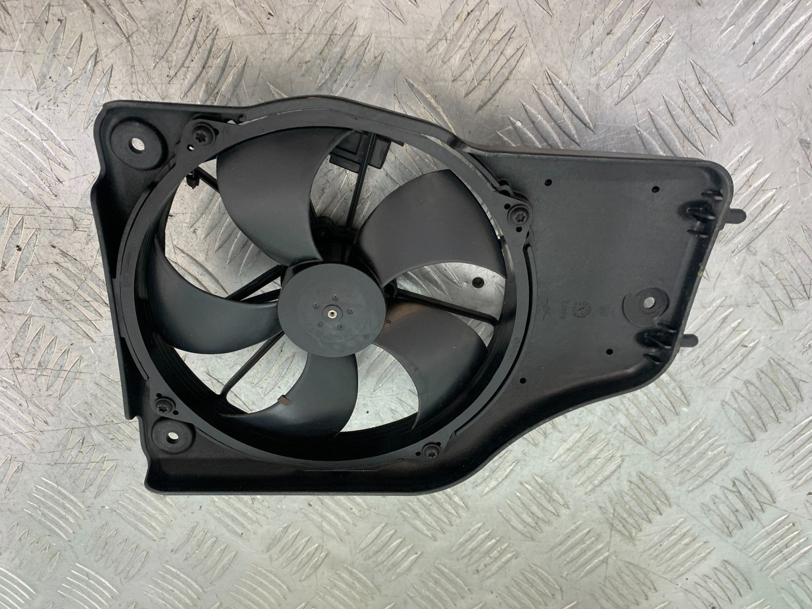MV AGUSTA 675 F3 R&G RADIATOR FAN  YEAR 2012-2016 (CMB1302)