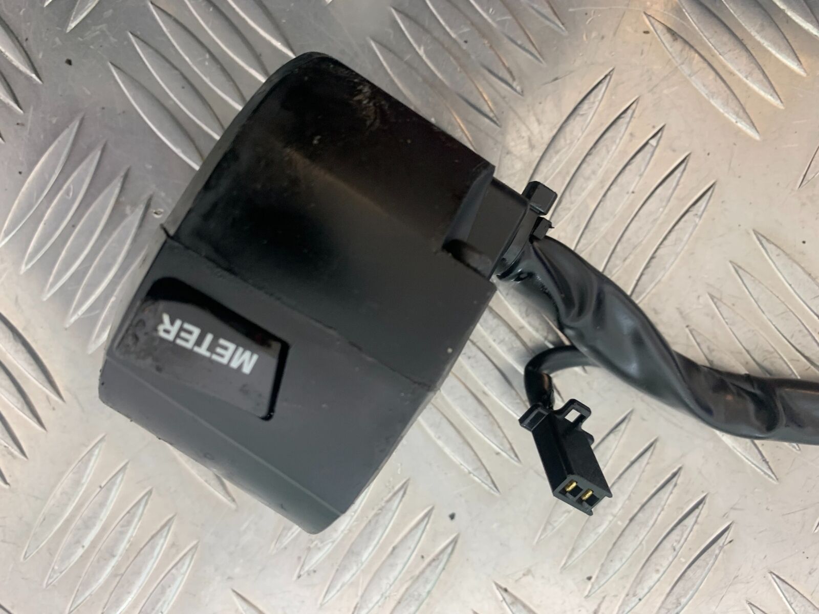 SUZUKI DL 650 V-STROM LEFT SWITCH GEAR YEAR 2016 (STOCK 996)