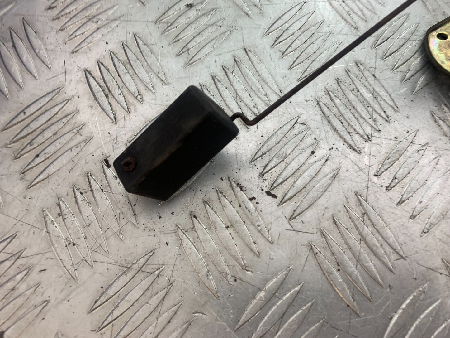 KAWASAKI GT550 GT 550 PETROL TANK SENDER   YEAR 1989-1994