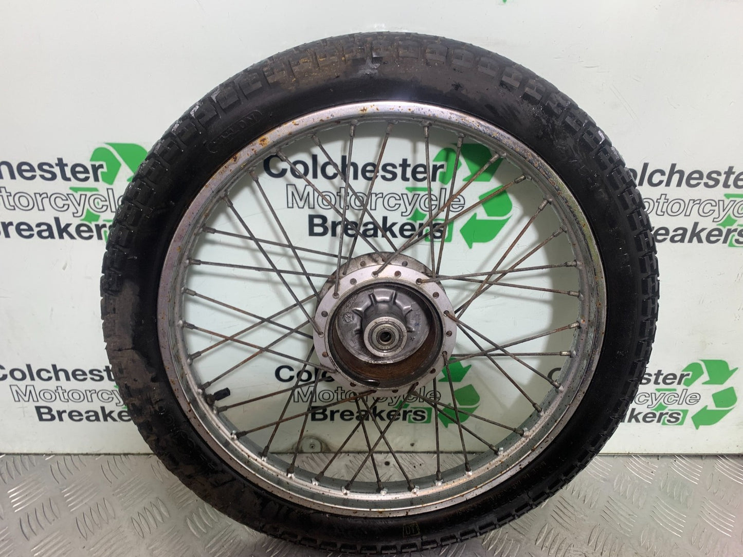 SUZUKI GP100 GP 100 REAR WHEEL  YEAR 1978-1988 (CMB1259)