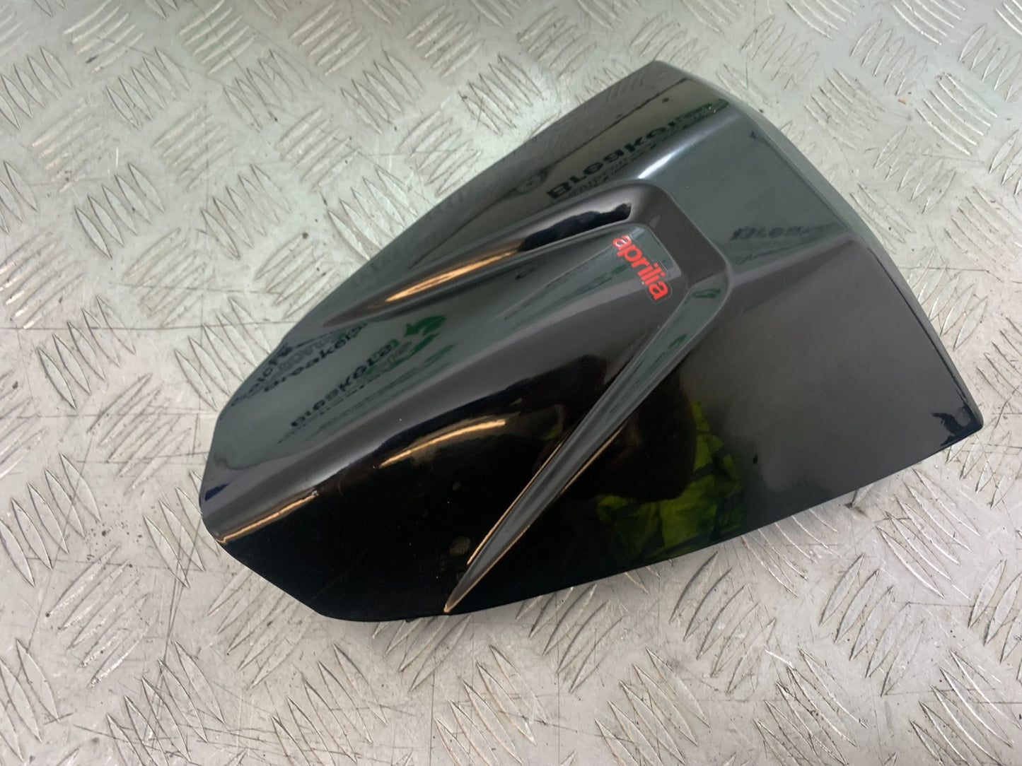 APRILIA RSV1000 R FACTORY MILLE REAR SEAT COWL  2004-09 (CMB1203)