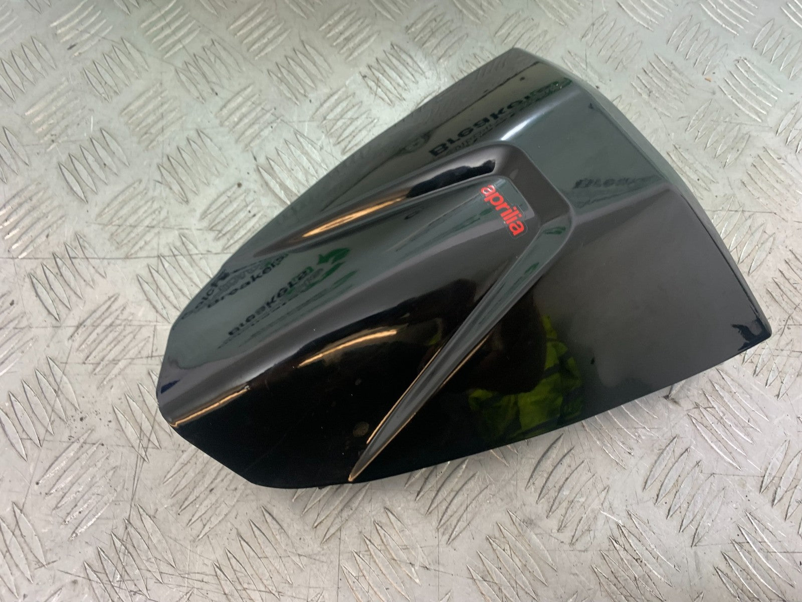 APRILIA RSV1000 R FACTORY MILLE REAR SEAT COWL  2004-09 (CMB1203)