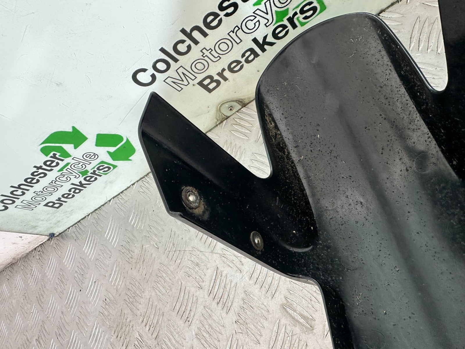 KAWASAKI ER6 F ER6F FRONT MUDGUARD FENDER YEAR 2005-2008 (CMB1178)