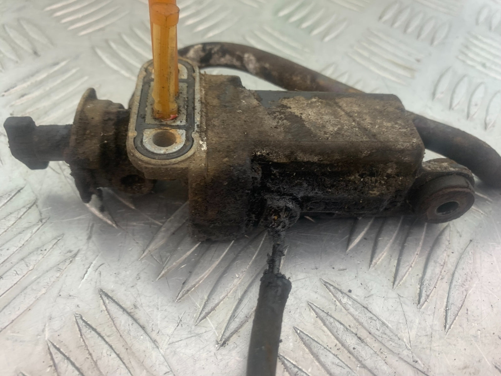 YAMAHA XV535 XV 535 VIRAGO PETROL TAP YEAR 1994-02 (CMB1139)