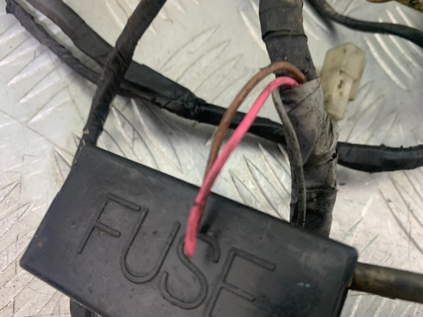 YAMAHA YZF1000 THUNDERACE WIRING LOOM YEAR 1997-2000 (CMB1204)