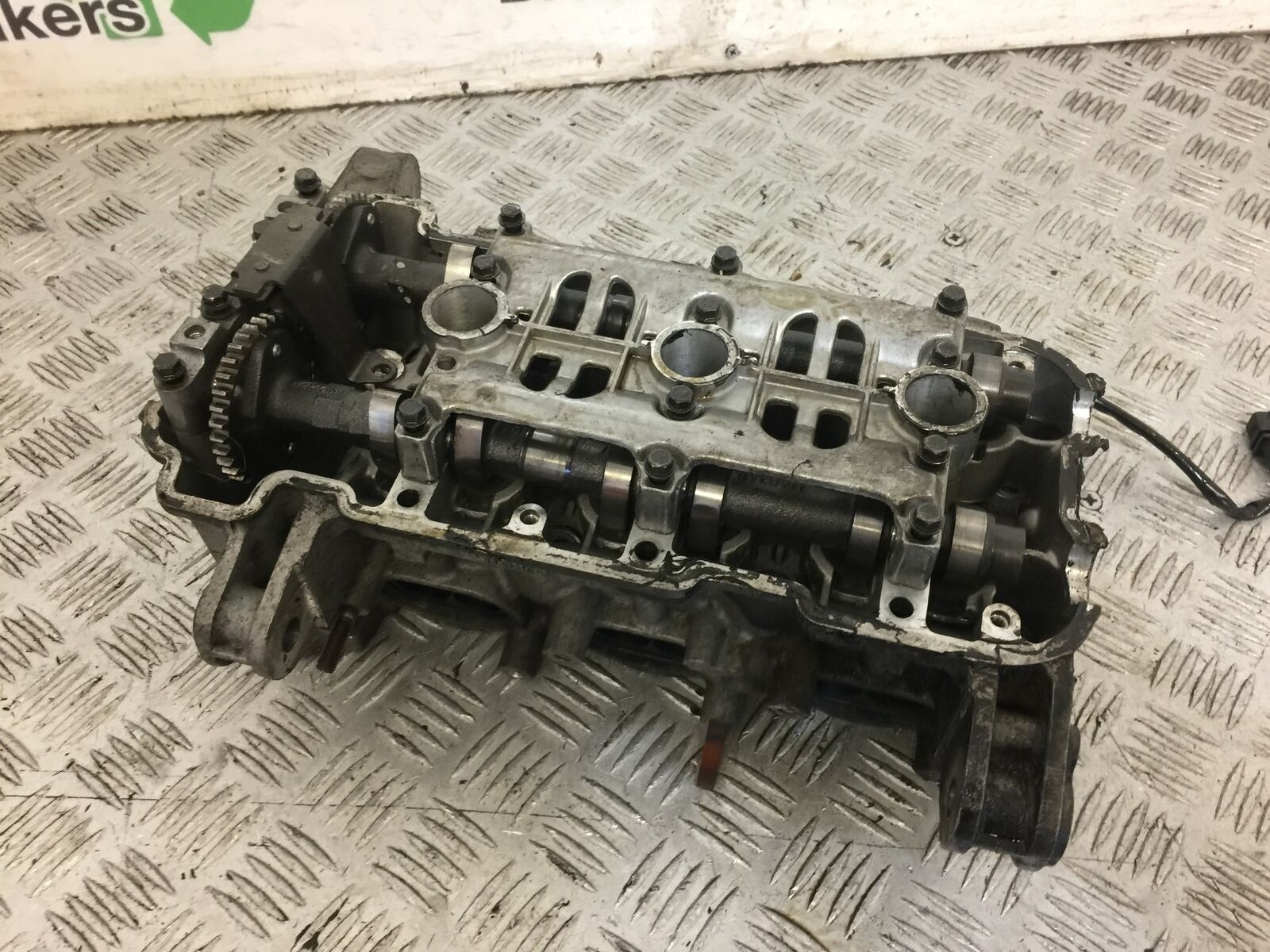 TRIUMPH 1050 SPRINT CYLINDER HEAD AND CAMS  YEAR 2010 (STOCK 676)