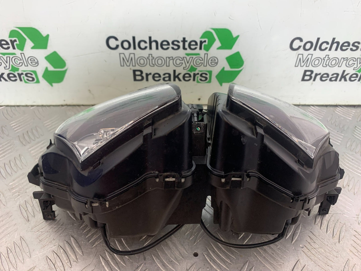 HONDA CBR1000 rr FIREBLADE HEADLIGHT YEAR 2012-2016 (CMB1198)