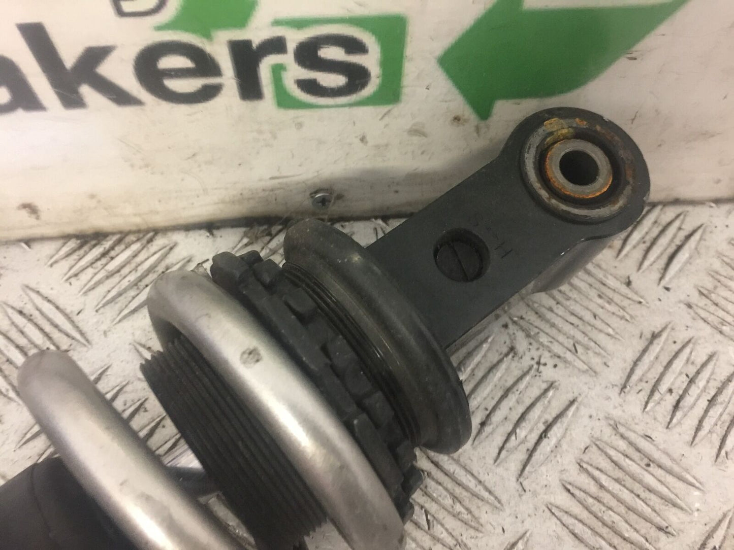 KAWASAKI Z1000 ZR1000 (ABS)REAR SHOCK YEAR 2015 (STOCK 636)