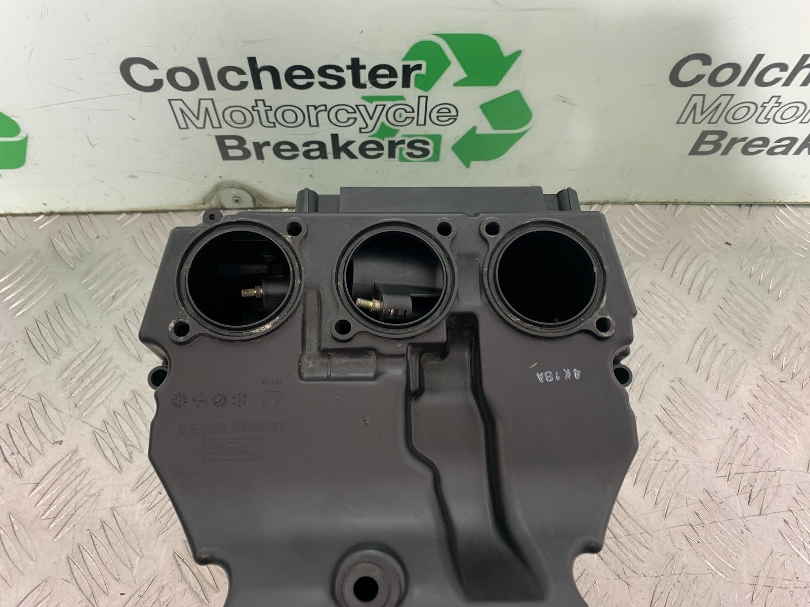 TRIUMPH 675 STREET TRIPLE RX AIRBOX  2015- 2017 (CMB1299)