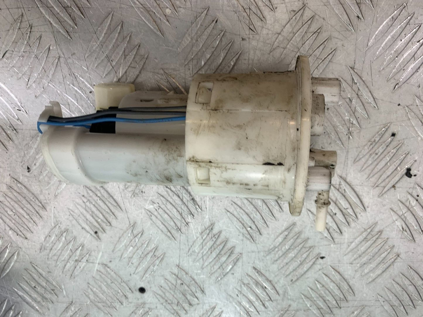 TRIUMPH 1050 SPRINT ST PETROL PUMP  2003-2011 (CMB1285)