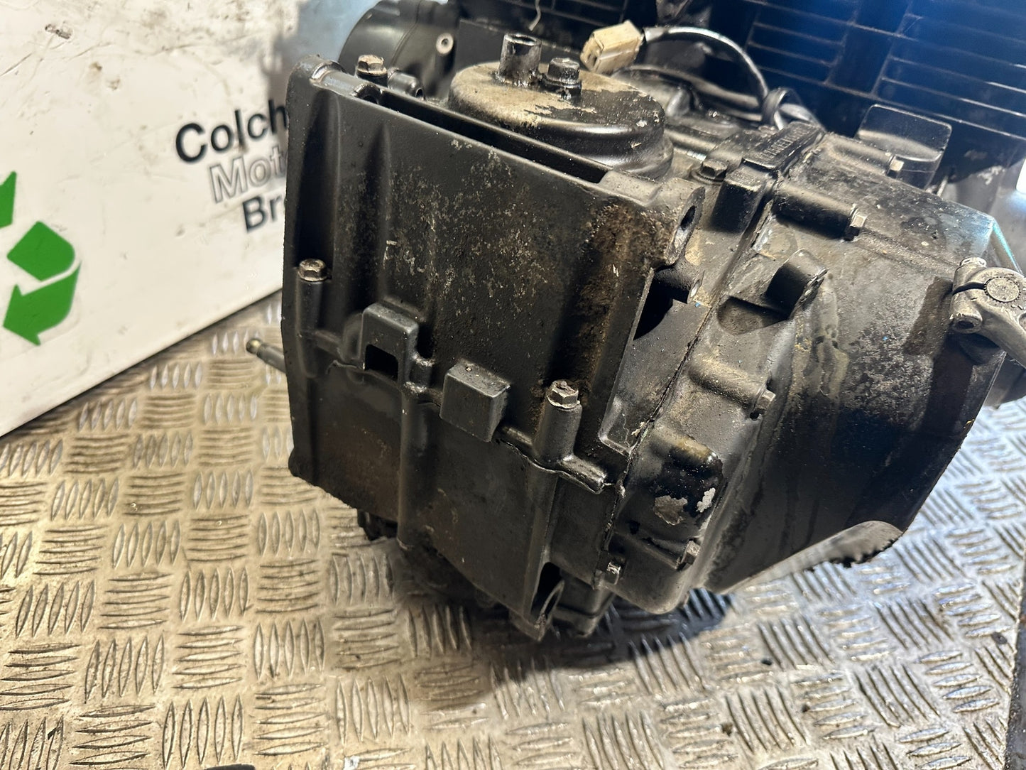 KAWASAKI Z750 ZR750 ZR-7S ENGINE YEAR 1999-05 (CMB1135)