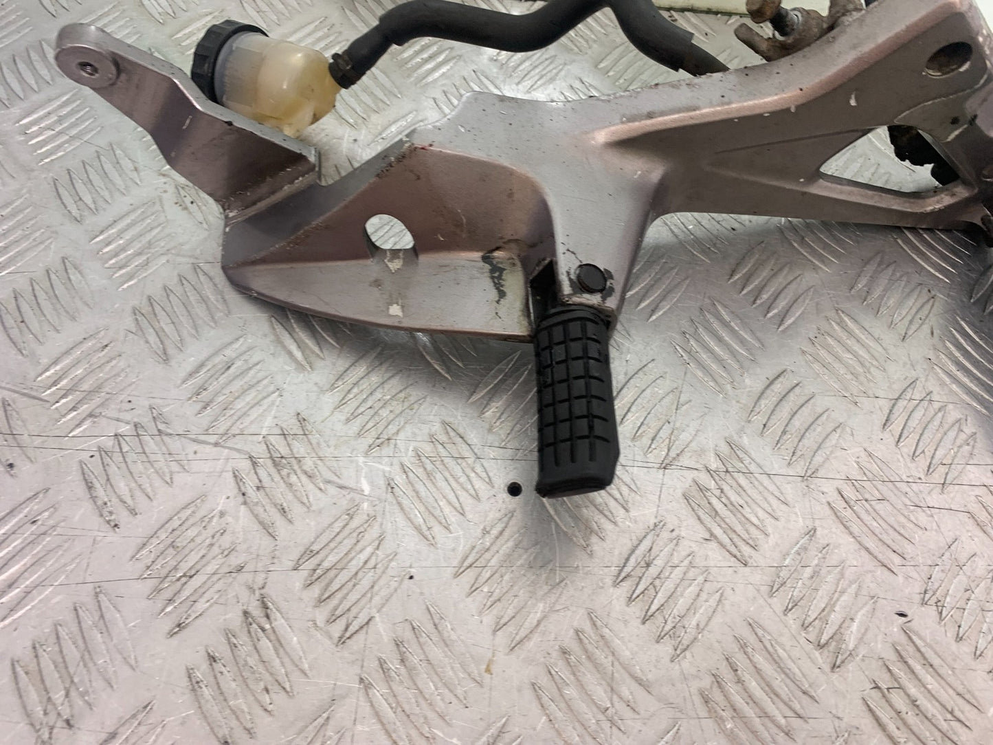HONDA NT 700 V DEAUVILLE RIGHT HANGER   YEAR 2006-2011 (CMB1211)