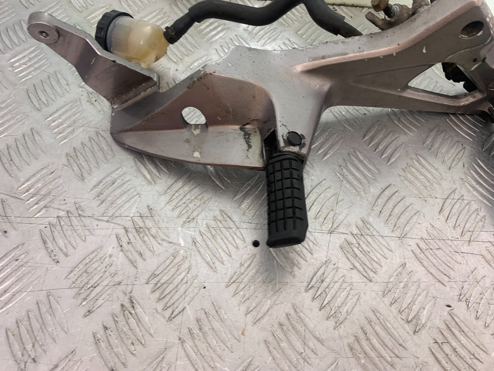 HONDA NT 700 V DEAUVILLE RIGHT HANGER   YEAR 2006-2011 (CMB1211)