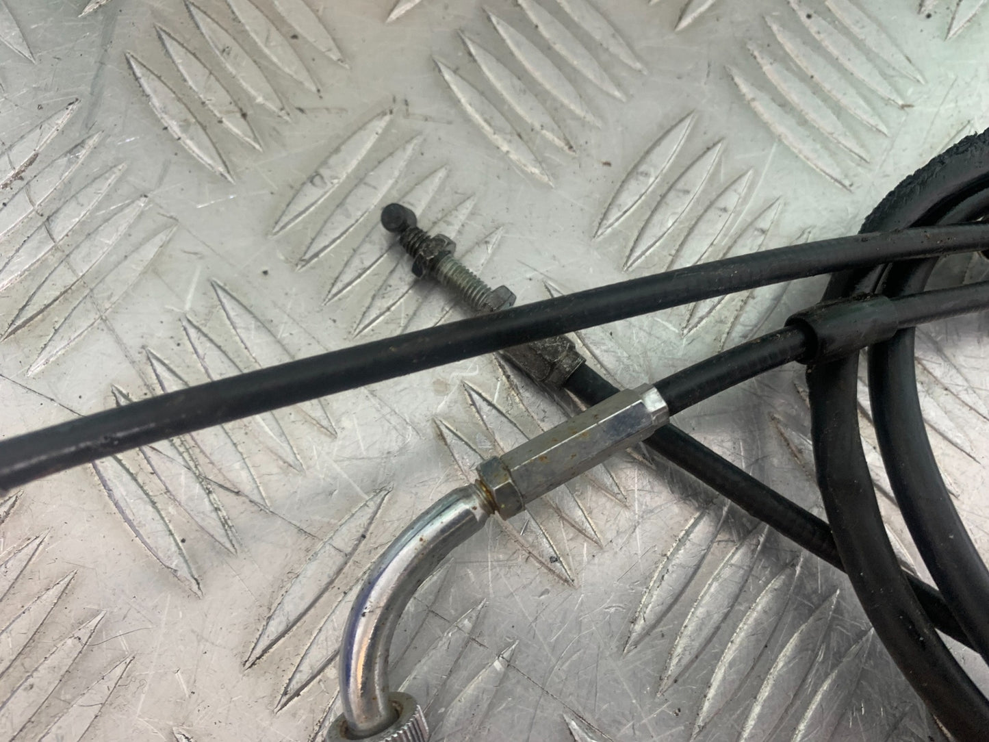 HONDA VTX1300 S-6   THROTTLE CABLES  YEAR 2004-09 (CMB1159)