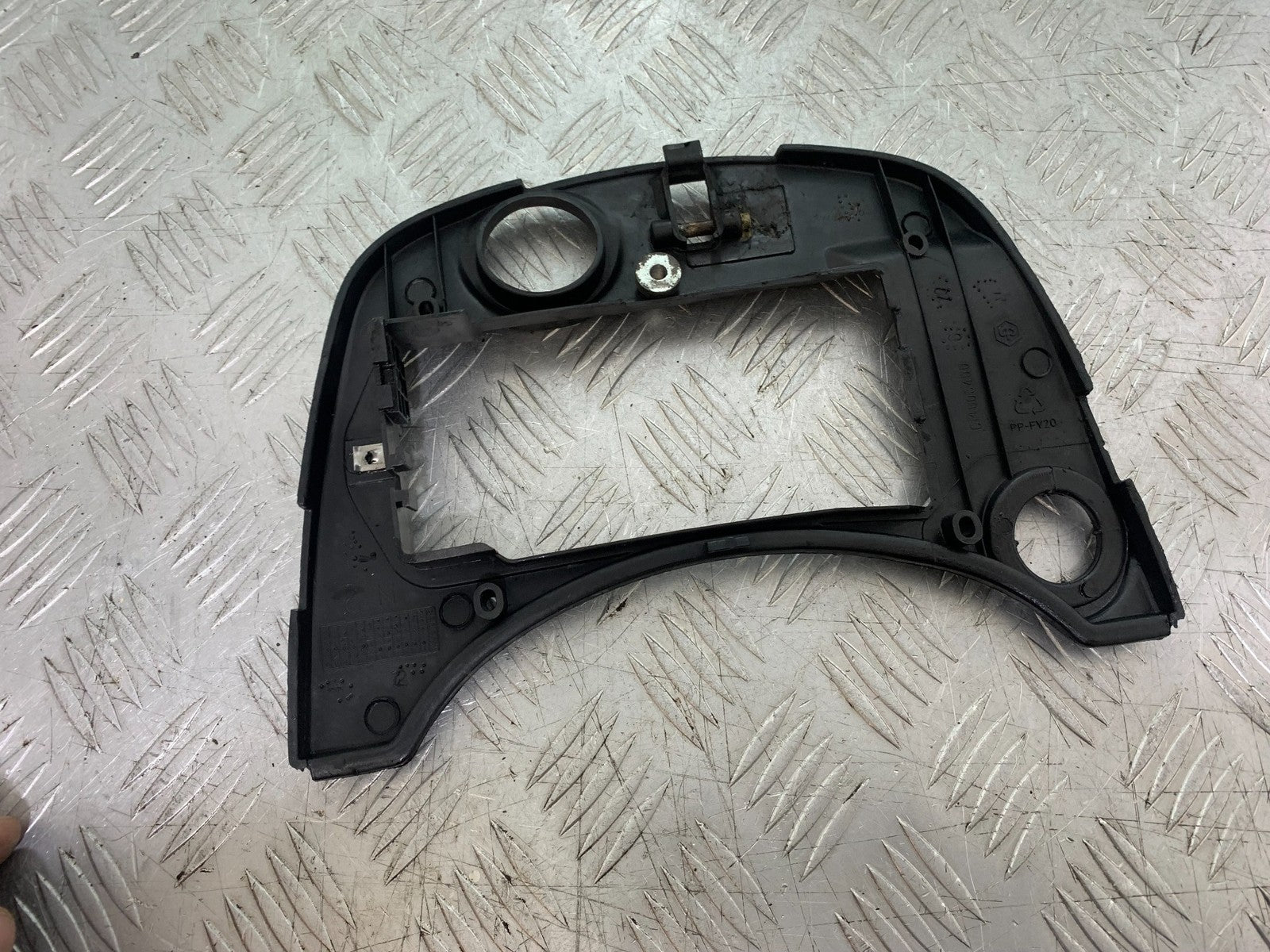 PIAGGIO VESPA LX50 LX S 50 OIL TANK INFILL COVER YEAR 2007-2016 (CMB1290)