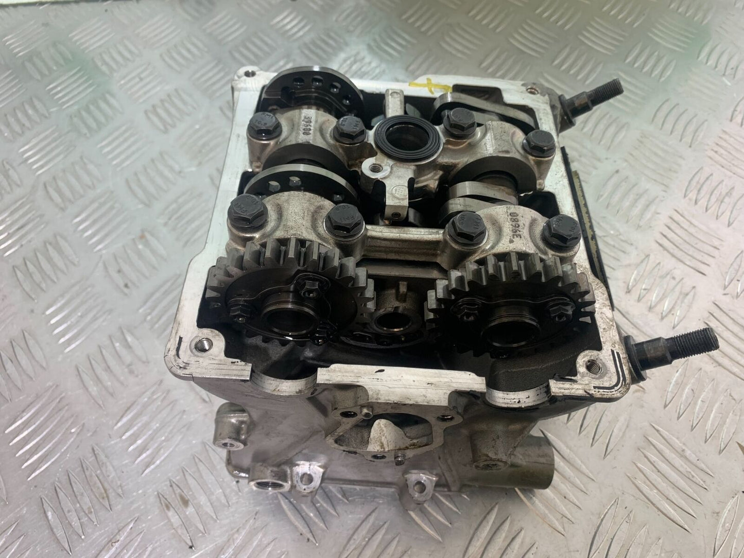 DUCATI 1199 PANIGALE FRONT CYLINDER HEAD AND CAMS  YEAR 2012-2014 (CMB1047)