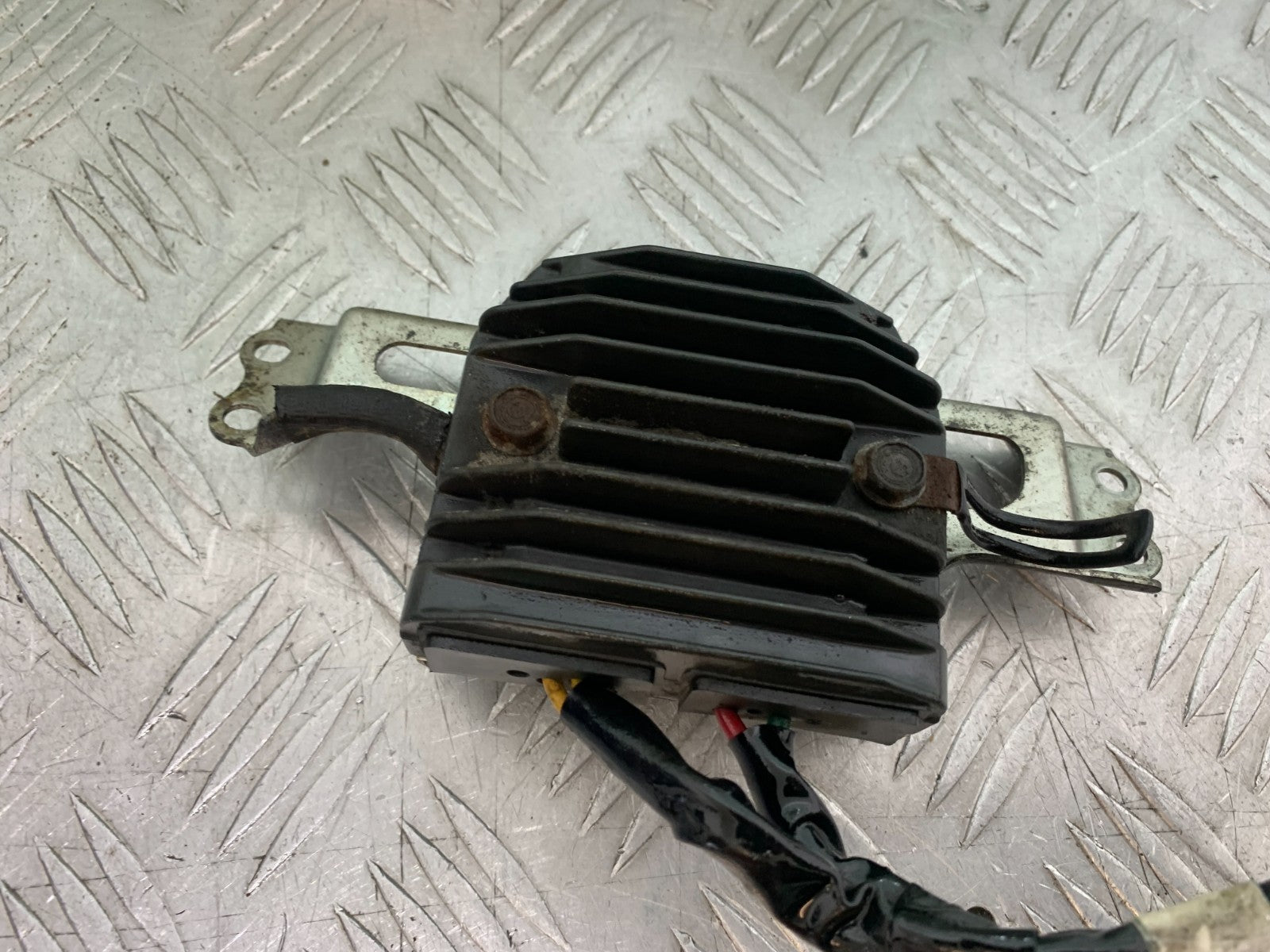 HONDA CBR1000 RR REGULATOR  YEAR 2008-2011 (CMB1330)