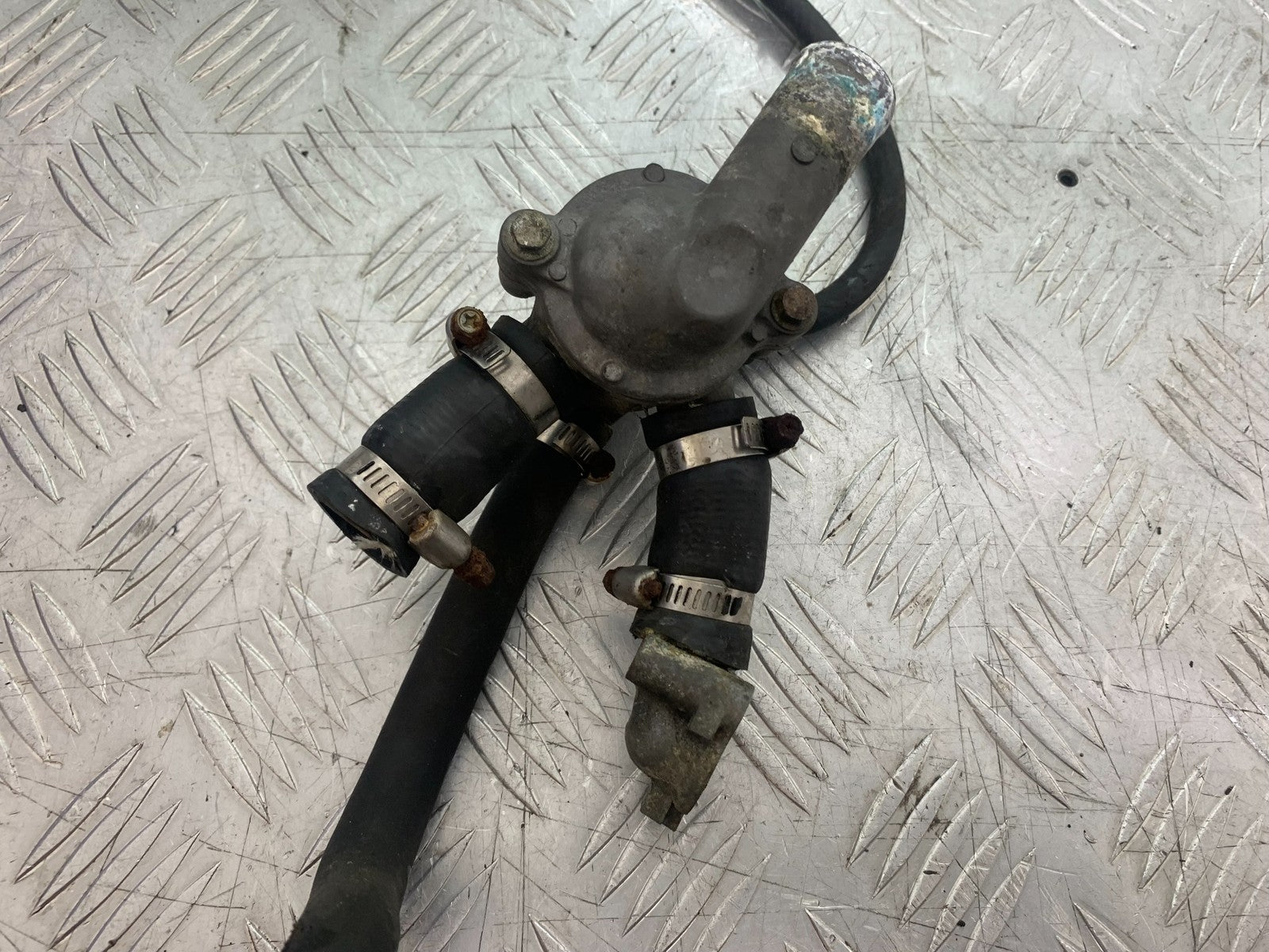 HONDA VFR800 PRE V-TEC THERMOSTAT YEAR 1998-2001 (CMB1233)
