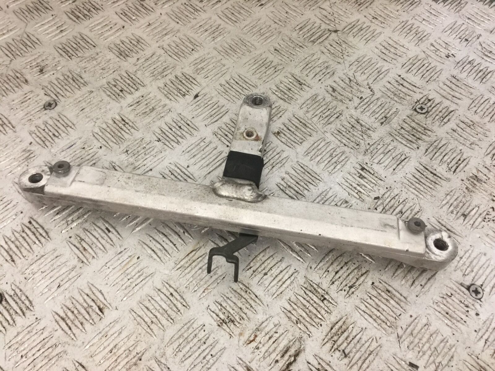 YAMAHA FJR1300 FJR 1300 FRAME RAIL   YEAR 2001-05 (STOCK 814)