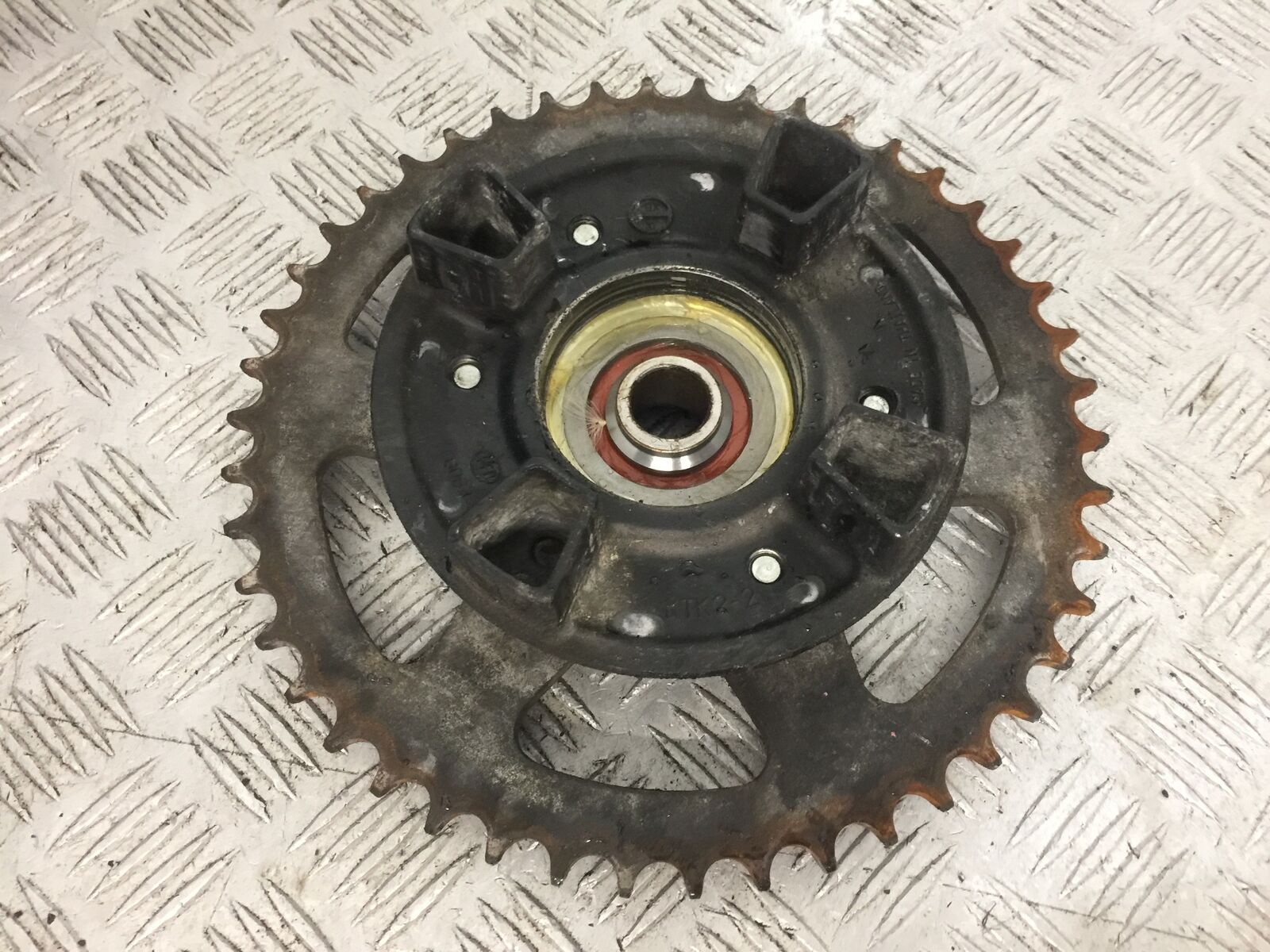 KAWASAKI ER6 N REAR SPROCKET CARRIER  YEAR 2012-2016 (STOCK 750)