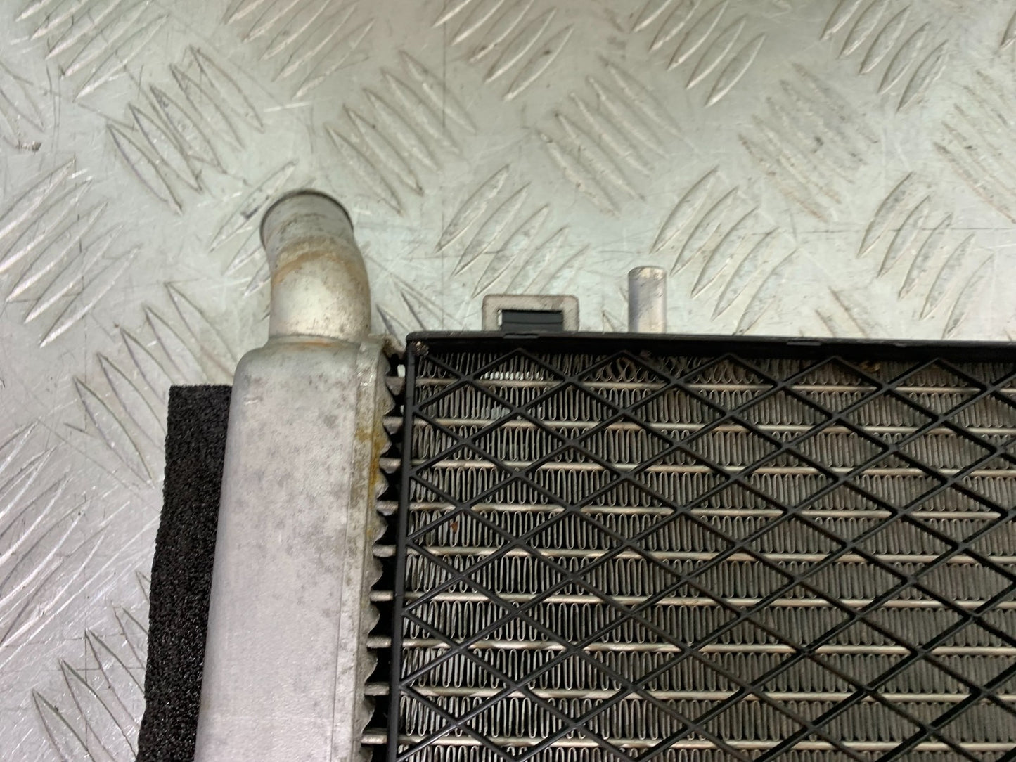 HONDA VFR800 VFR 800 V-TEC LEFT RADIATOR   YEAR 2002 -09 (CMB1296)
