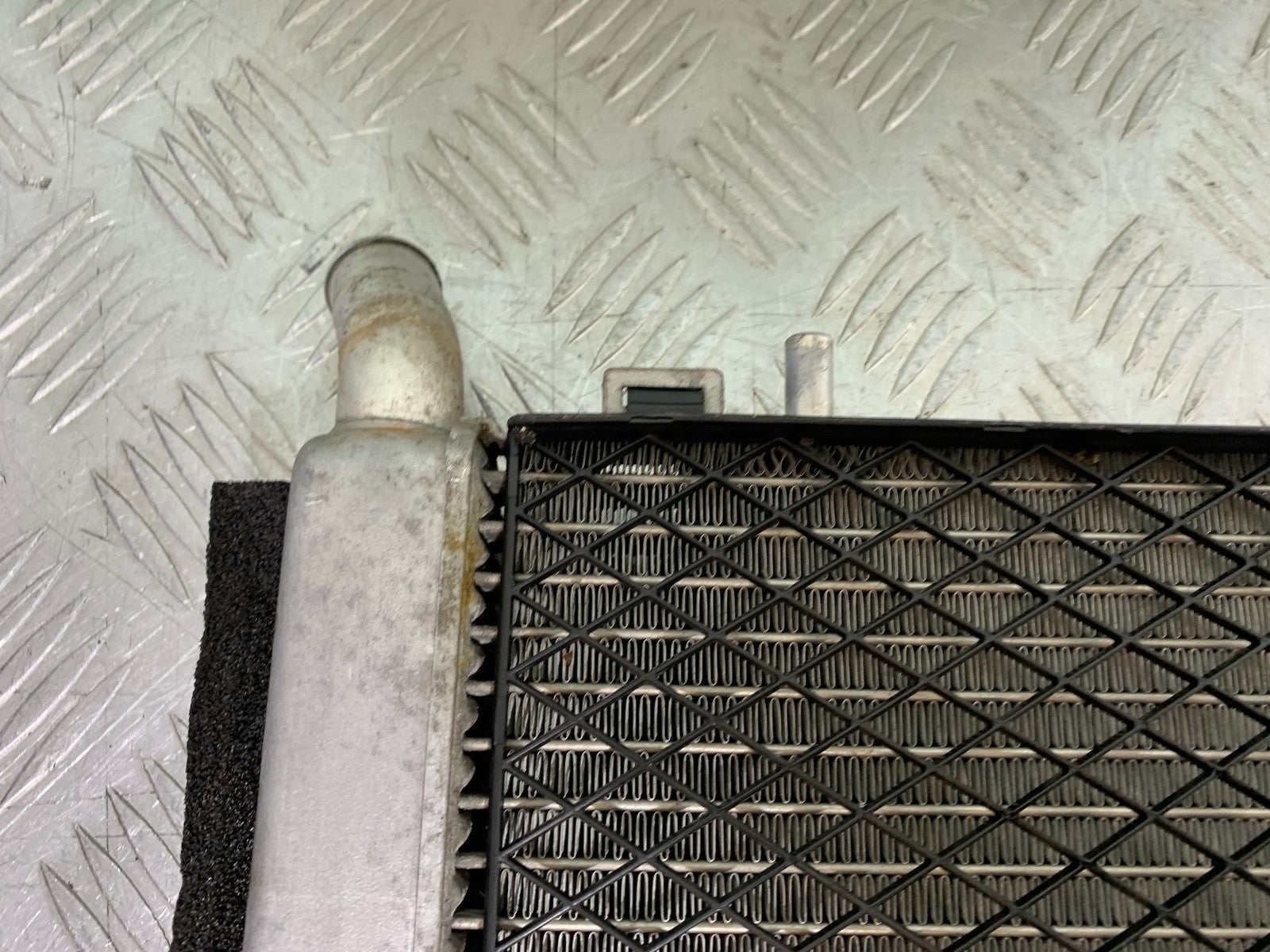 HONDA VFR800 VFR 800 V-TEC LEFT RADIATOR   YEAR 2002 -09 (CMB1296)