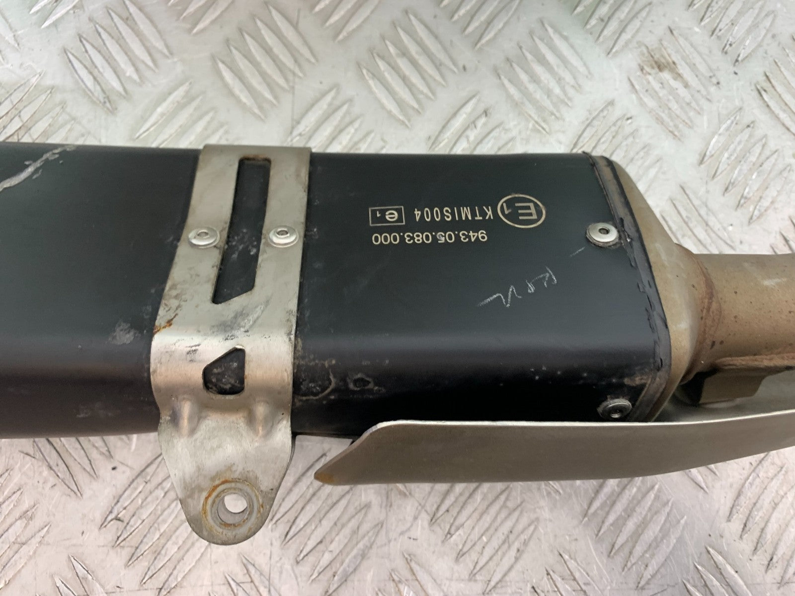 KTM DUKE 125 SILENCER  YEAR 2017-2022 (CMB1274)