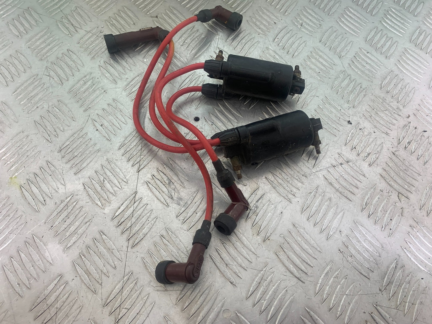 KAWASAKI GT550 GT 550 COILS AND CAPS YEAR 1984-87 (CMB1141)