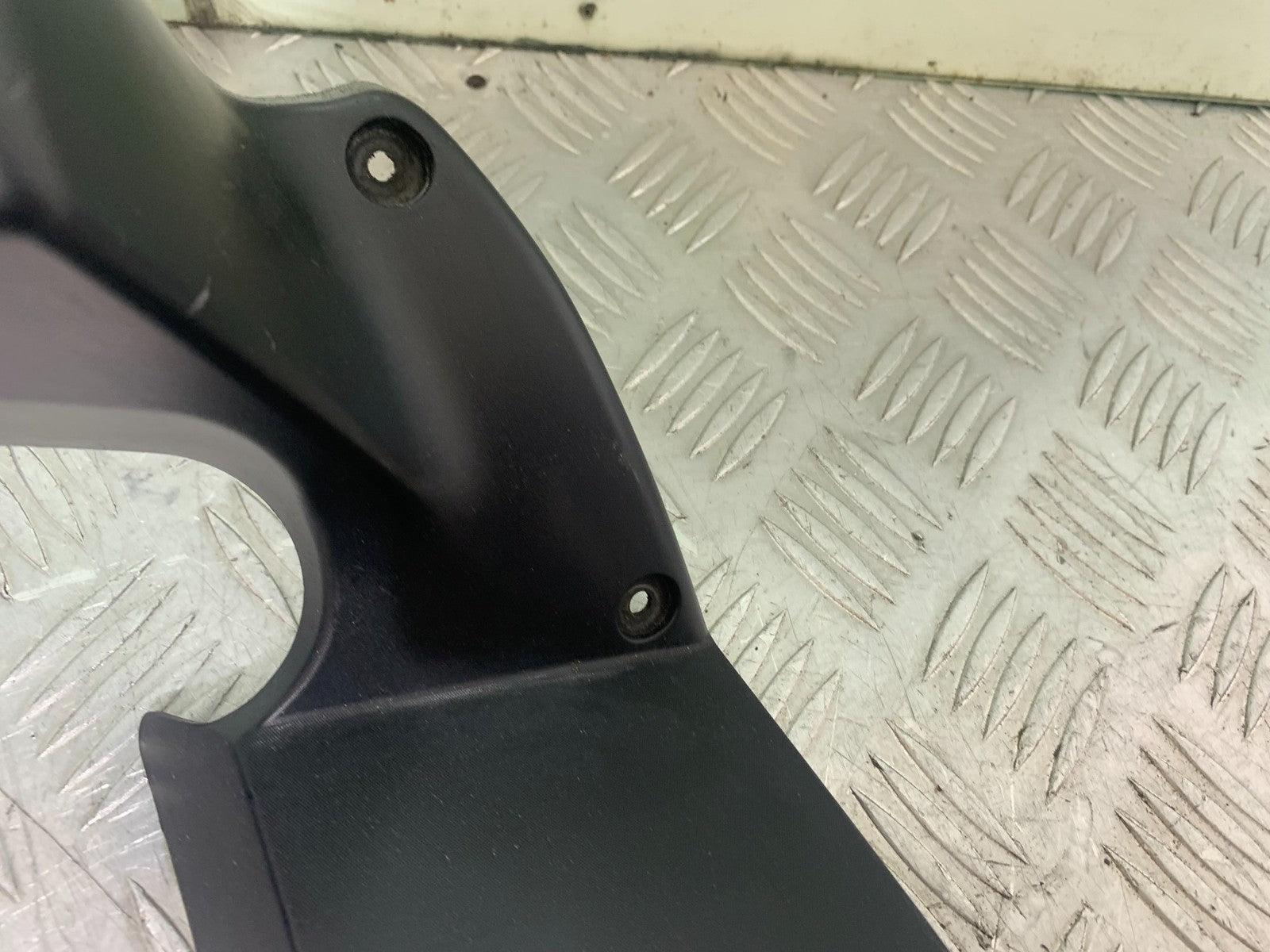 KAWASAKI GTR1400 GTR 1400 RIGHT TOP FAIRING INFILL PANEL YEAR 2007-2009(CMB1174)