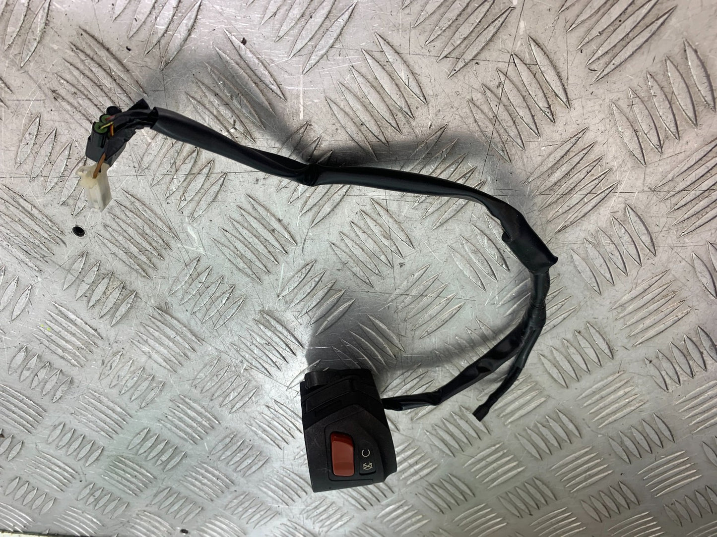 KTM RC125 RC 125 RC RIGHT SWITCH GEAR  2014 2017 (CMB1199)